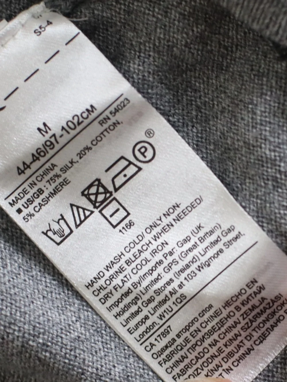 Vintage Banana Republic V Neck Sweater